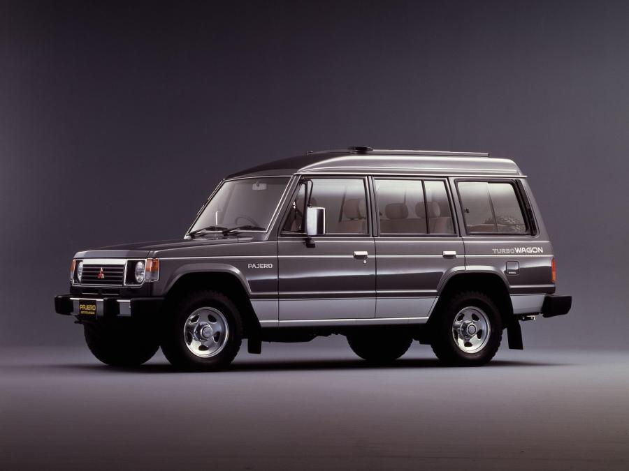  Mitsubishi Pajero Wagon High Roof I 1983 года  (фото 6 из 11)